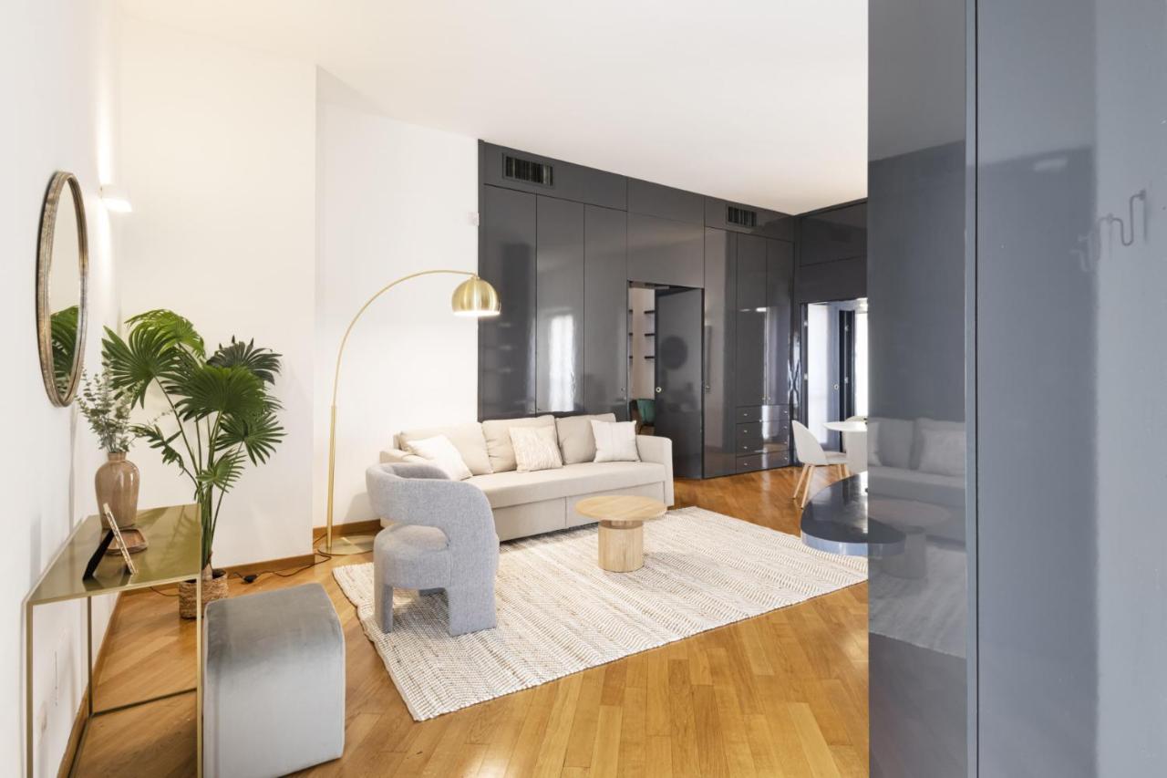 Easylife - Elegante Dimora A Due Passi Dal Duomo Milan