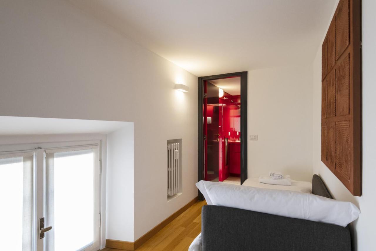 Easylife - Elegante Dimora A Due Passi Dal Duomo * Milan